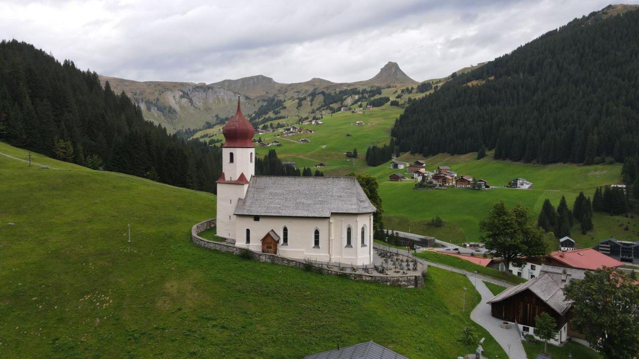 Hotel Garni Enzian Дамюльс Екстер'єр фото