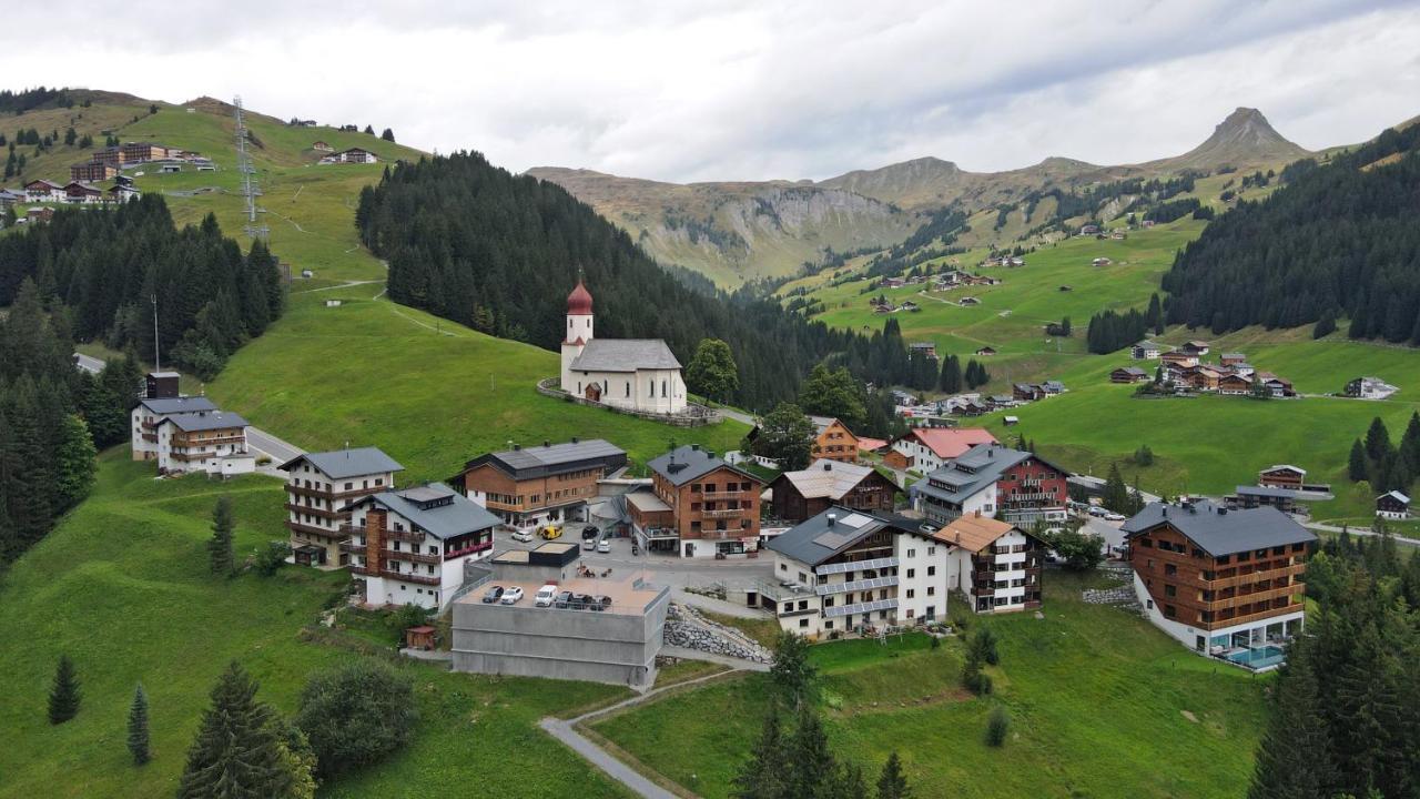 Hotel Garni Enzian Дамюльс Екстер'єр фото