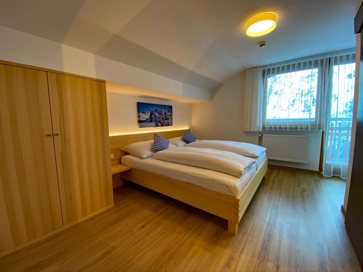 Hotel Garni Enzian Дамюльс Екстер'єр фото